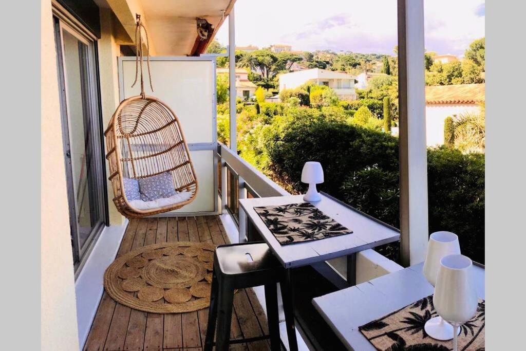 Charmant Studio Avec Terrasse Vue Mer A 50 M 圣马克西姆 外观 照片
